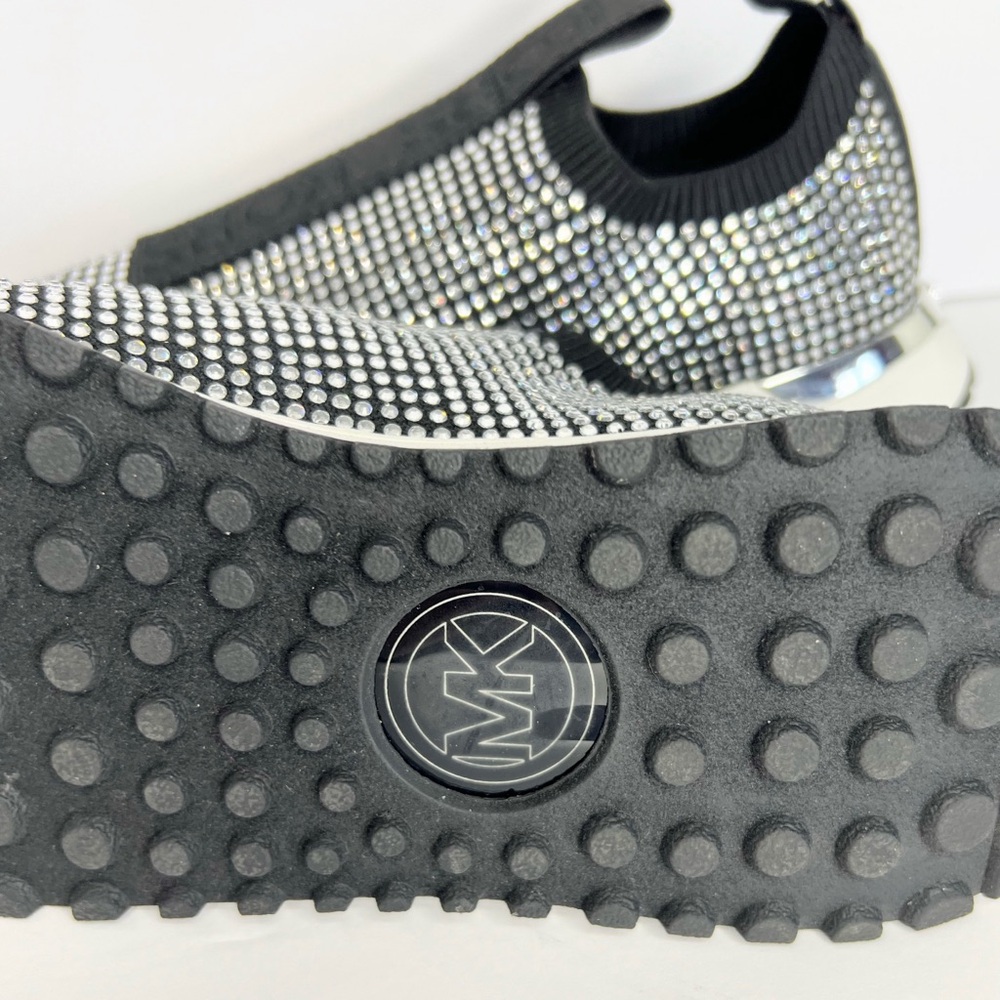 Final price

Michael Kors Black /Silver Crystal Slip-On Sneakers - Picture 7 of 7